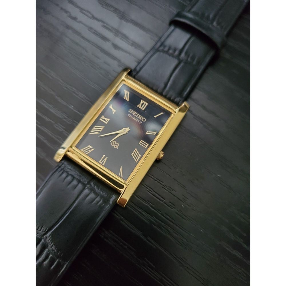 Mint Condition -‎ Rare - Vintage Seiko Slim Tank Quartz Men's Leather Watch
